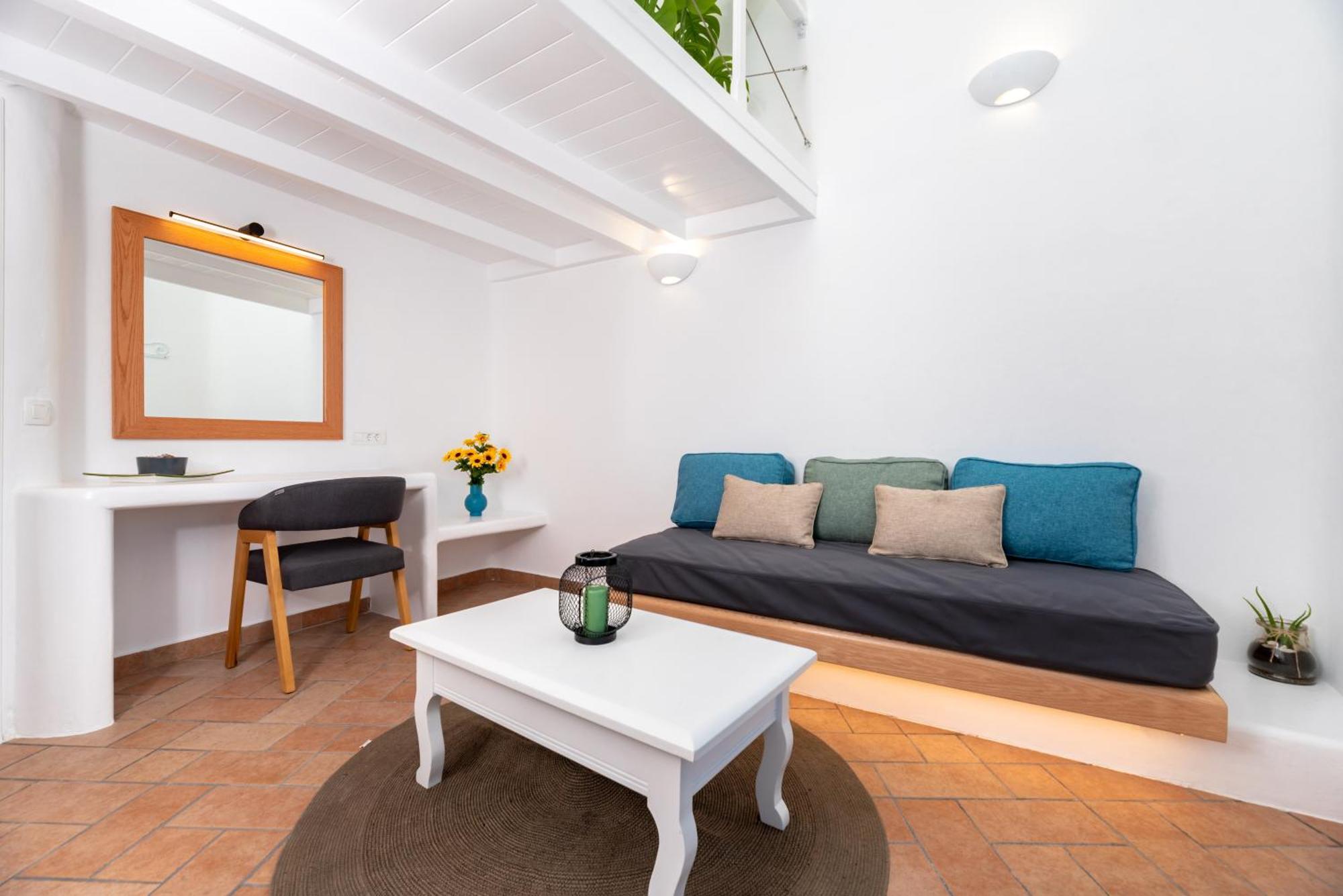 Seaside Breeze Hotel Kamari  Bagian luar foto